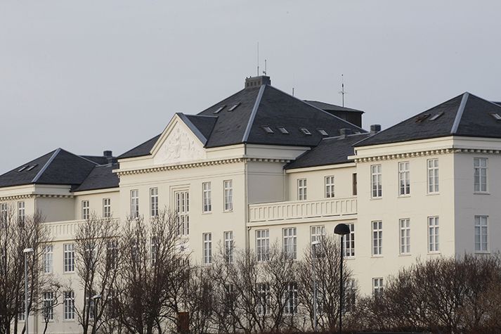 Stjórnendur spítalans búa sig nú undir að senda sjúklinga heim ef nærri helmingur starfsfólks spítalans verður í verkfalli í um miðja næstu viku.