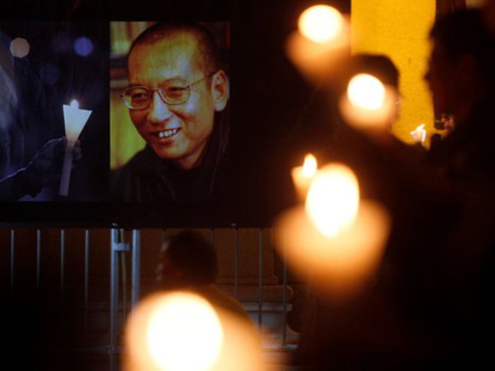 Liu Xiaobo. Friðarverðlaun Nóbels verða afhent í næsta mánuði og ætla sex ríki að sniðganga athöfnina.