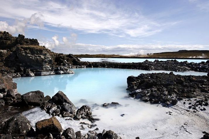 Búist er við metfjölda gesta í Bláa lónið  í sumar. Fyrir vikið verður opnunartími meðal annars lengdur. Fréttablaðið/Valli