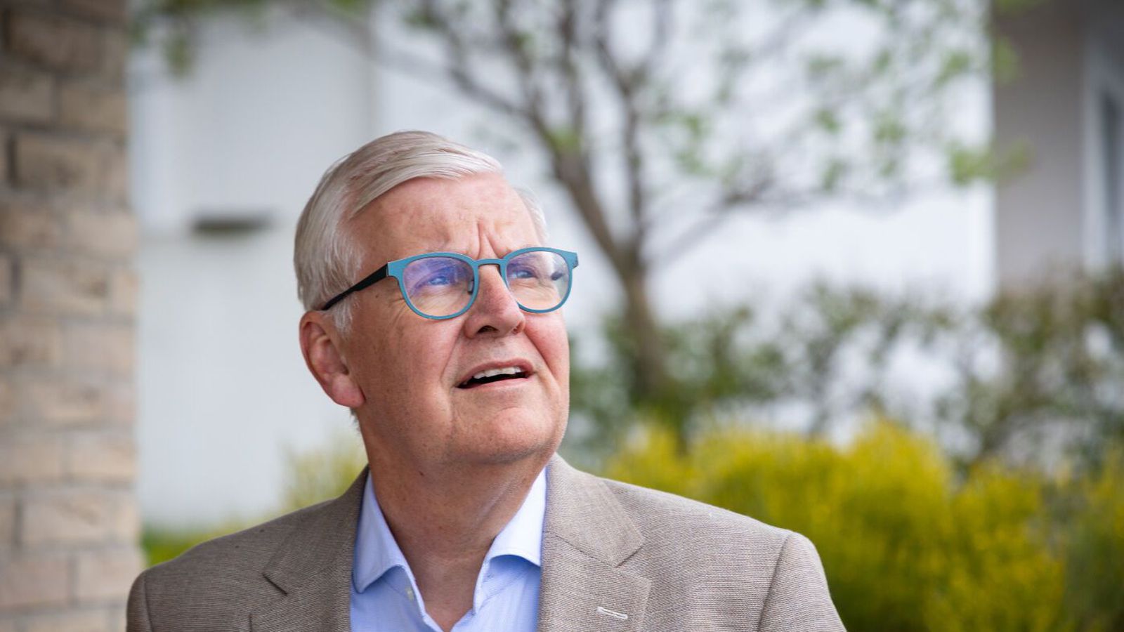 Ó­vissa með sól­myrkva­veður