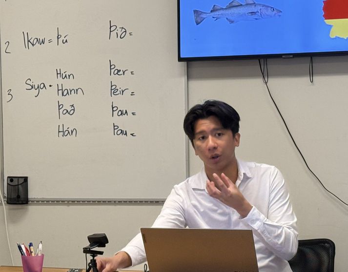 Vincent segir fjölmarga Ís­lendinga, í starfi og leik, hafa stutt hann með ráðum og dáð í ís­lenskunáminu og listinn yfir þau sem hann standi í þakkar­skuld við sé því orðinn ansi langur.