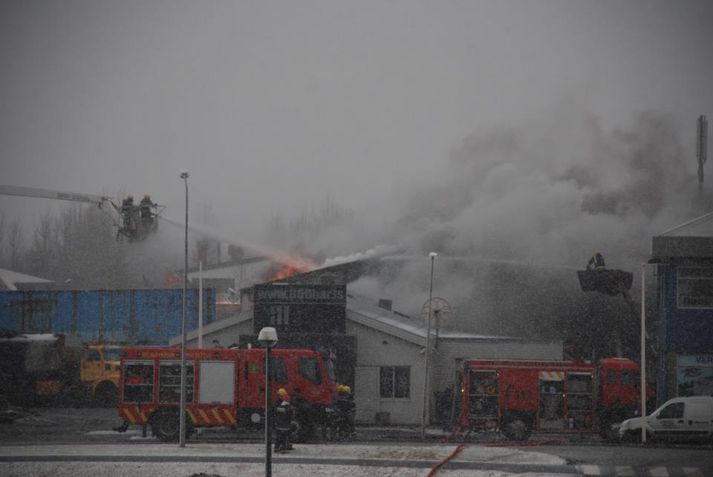 Veitingastaðurinn 800 bar er brunninn til kaldra kola.