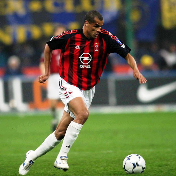 Rivaldo í leik með Milan.