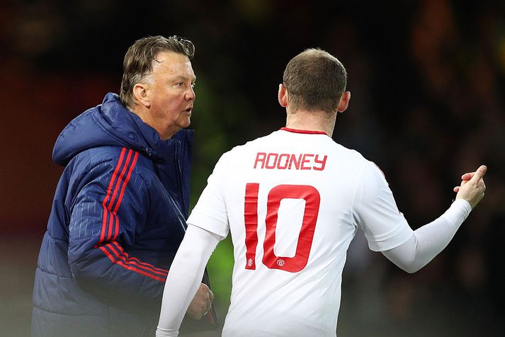 Louis van Gaal leggur Rooney línurnar