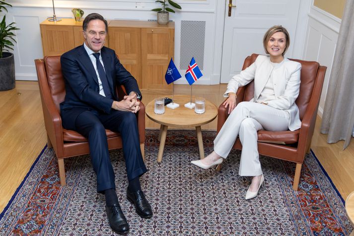 Mark Rutte, framkvæmdastjóri NATO, með Kristrúnu Frostadóttur, forsætisráðherra, í Stjórnarráðinu í dag.