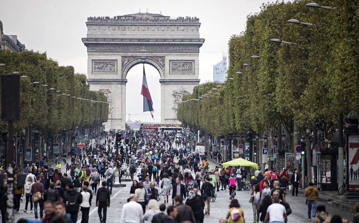 Frá bíllausum degi í París sem er ein þeirra borga þar sem losun gróðurhúsalofttegunda hefur minnkað undanfarin ár.