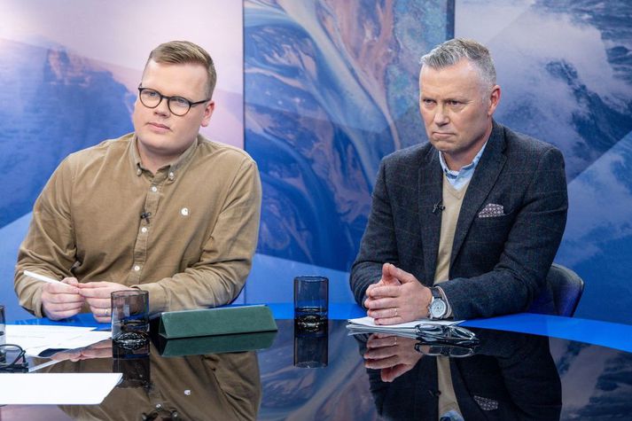 Guðmundur Ari Sigurjónsson, oddviti Samfylkingarinnar og óháðra, var meðal þeirra sem lögðu fram bókun um ráðningarsamning Þórs Sigurgeirssonar, oddvita Sjálfstæðisflokksins og nýs bæjarstjóra Seltjarnarness.