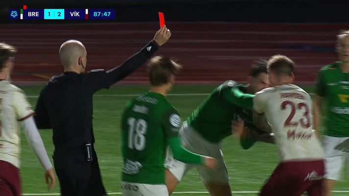 Það sauð upp úr undir lok leiks í Kópavogi og tveir voru reknir af velli. Nikolaj Hansen slapp þó með gult spjald.