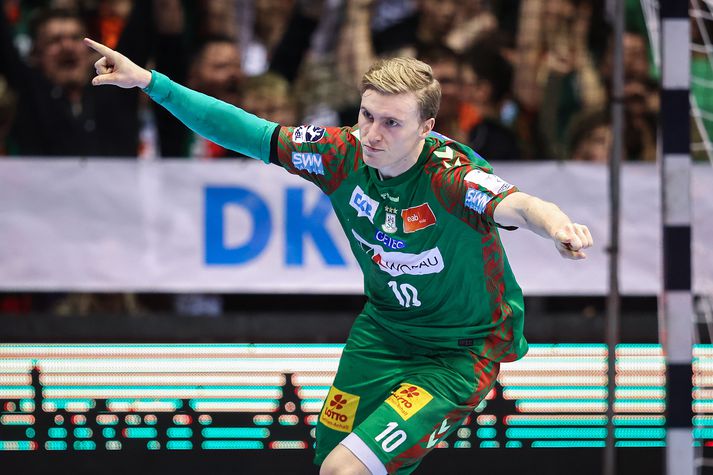 Gísli Þorgeir Kristjánsson kom að þrettán mörkum hjá Magdeburg í kvöld og var allt í öllu í lokin þegar spennan var mest.