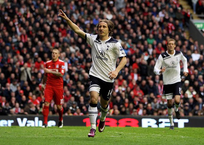 Óvíst er hvort Modric og félagar í Tottenham geti leikið gegn Everton á laugardaginn.