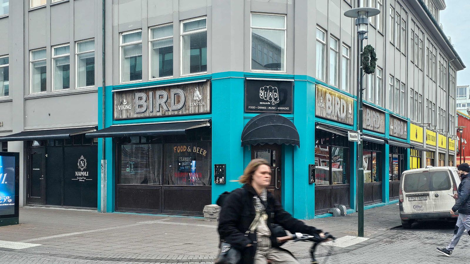 Bird skellt í lás