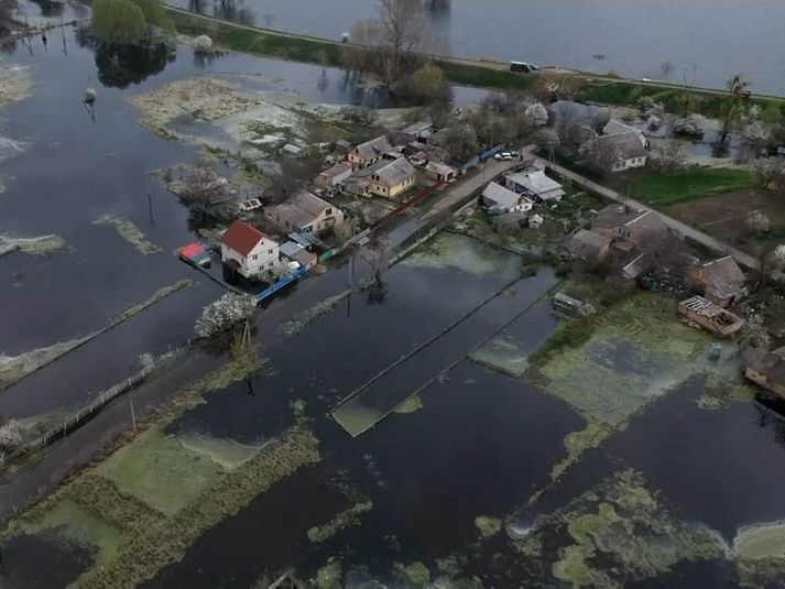 Úkraínumenn ákváðu að fórna Demydiv til að stöðva sókn Rússa í átt að Kænugarði.