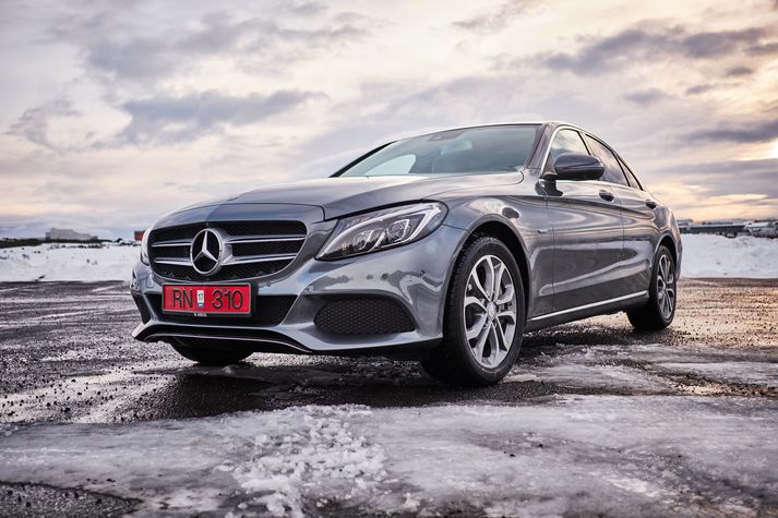 Mercedes Benz C-Class 350e er feyknasnarpur tengiltvinnbíll og á flottu verði.