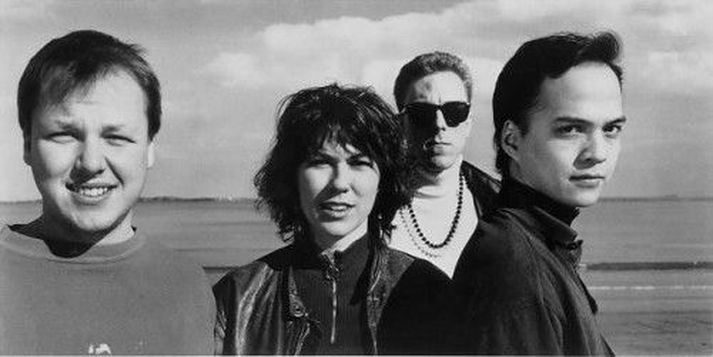 The Pixies ásamt Kim Deal þegar allt lék í lyndi.