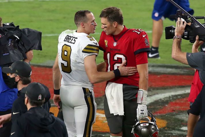 Drew Brees (9) hjá New Orleans Saints og Tom Brady (12) hjá Tampa Bay Buccaneers eru að fara að mætast í þriðja sinn á tímabilinu.