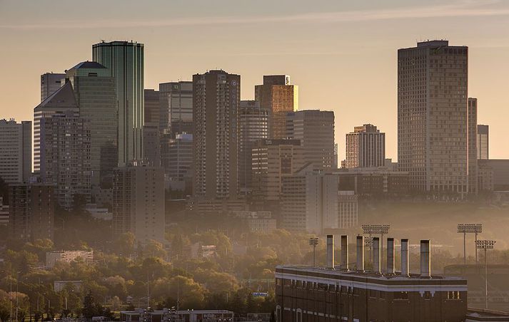 Dvalarstaður Jóhanns er sagður vera í úthverfi Edmonton-borgar í Alberta-fylki, Kanada.