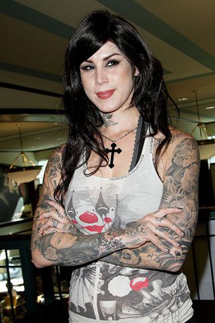 Húðflúrlistakonan Kat von D missti hús sitt og gæludýr í bruna.
nordicphotos/getty