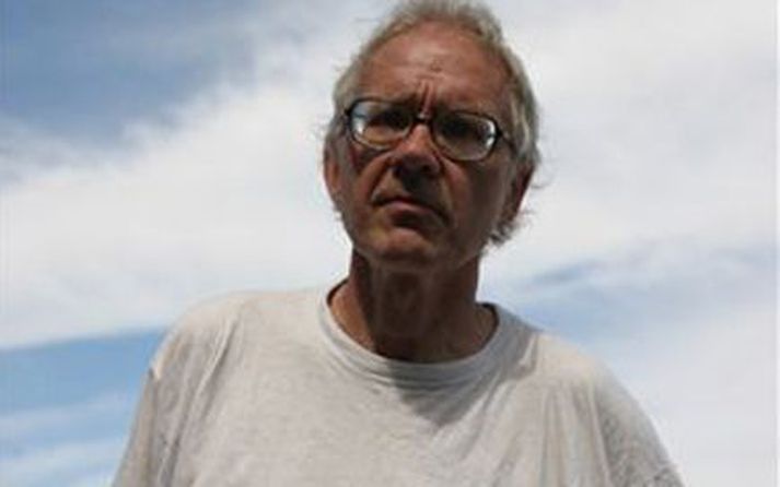 Lars Vilks sætir líflátshótunum vegna teikninga sinna af Múhameð spámanni.