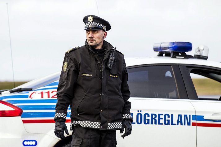 Þeir sem hafa upplýsingar um málið eru beðnir um að hafa samband við lögregluna í síma 444 1000.