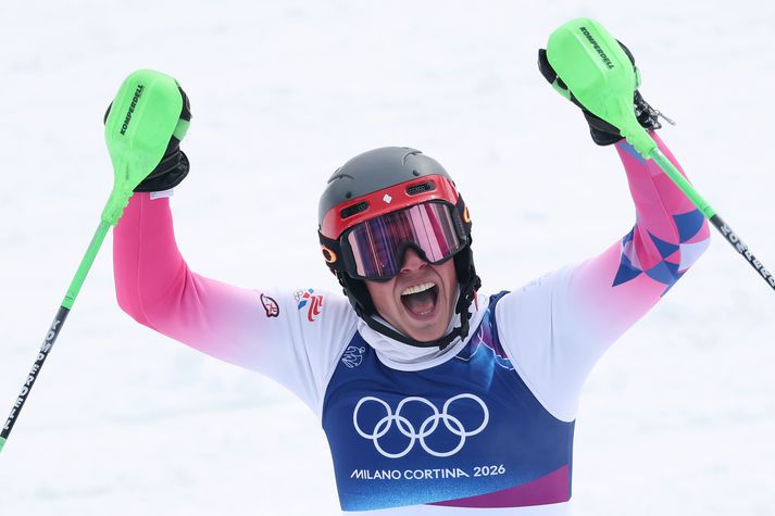 Jón Erik Sigurðsson fagnar hér frábærri seinni ferð sinni í dag.