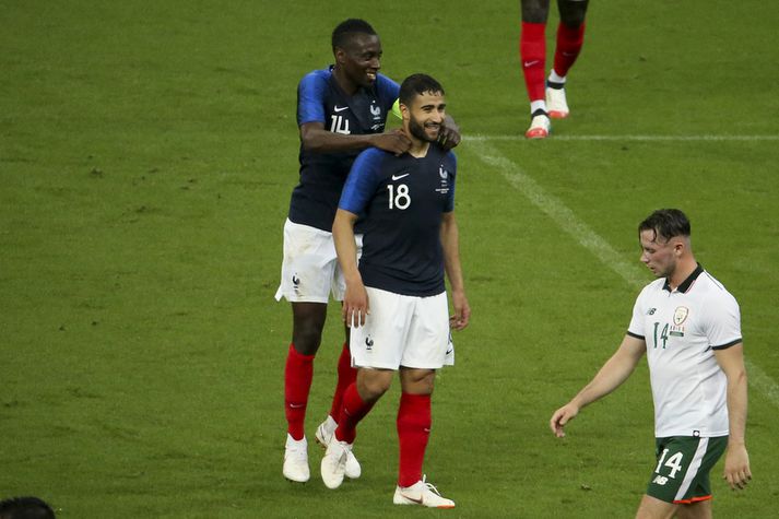 Nabil Fekir skoraði fyrir franska landsliðið í undirbúningsleik á dögunum. Hér fagnar hann marki sínu með Blaise Matuidi.