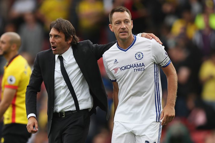 Conte og Terry eftir leikinn sem Chelsea vann á dögunum.