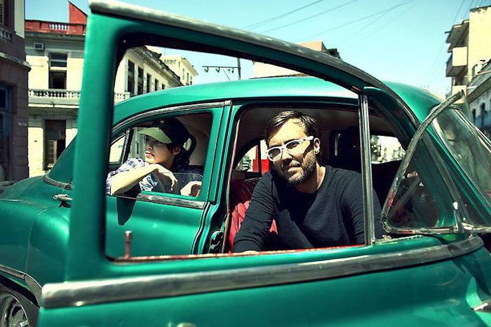 Dj Adamus og Ada Szulc stefna á að ferðast um allan heim og upplifa framandi staði. Ísland varð fyrir valinu að þessu sinni.