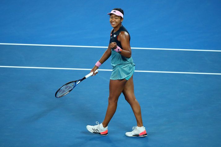 Naomi Osaka fagnar sigri.