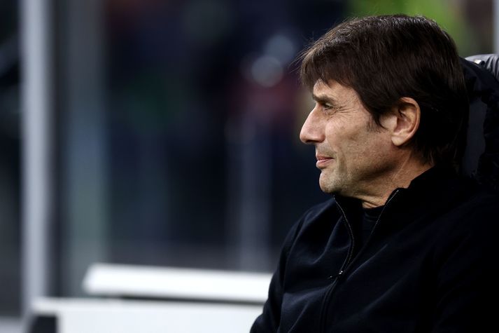 Antonio Conte hefur verið án starfs síðan hann fór frá Tottenham í apríl 2023. Napoli hafði samband við hann fyrir þetta tímabil en þjálfarinn hafði ekki áhuga þá og ákvað að taka sér lengri tíma til að ákveða framtíðaráform. 