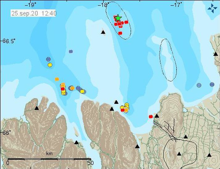 Jarðskjálftinn varð um 12 kílómetra norðaustan af Grímsey.