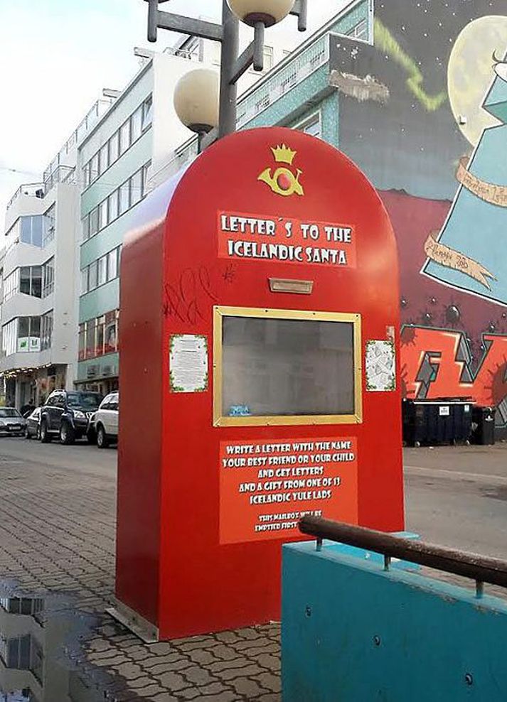 Póstkassi jólasveinanna er þyrnir í augum verslunareigenda segir formaður skipulagsnefndar Akureyrar.