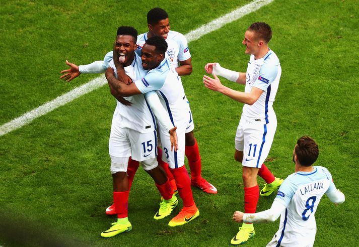 Daniel Sturridge fagnar sigurmarkinu sínu.