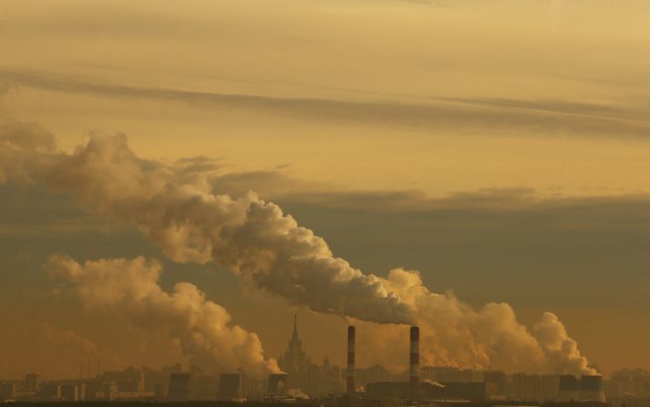 Miðað við magn gróðurhúsalofttegunda í andrúmsloftinu má búast við því að meðalhiti muni aukast um þrjár til fimm gráður á þessari öld.