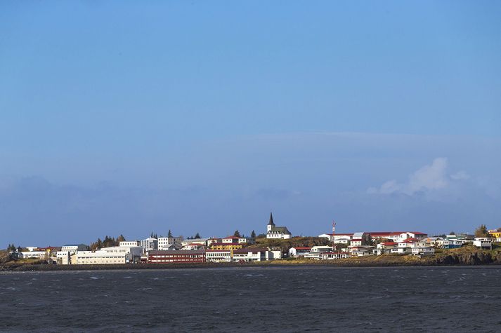 Lögregla stöðvaði bílinn á leiðinni út úr Borgarnesi eftir að maðurinn hafði setið að sumbli í Hyrnunni.