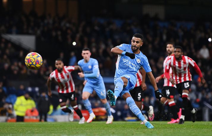 Riyad Mahrez skoraði fyrra mark City af vítapunktinum í kvöld.