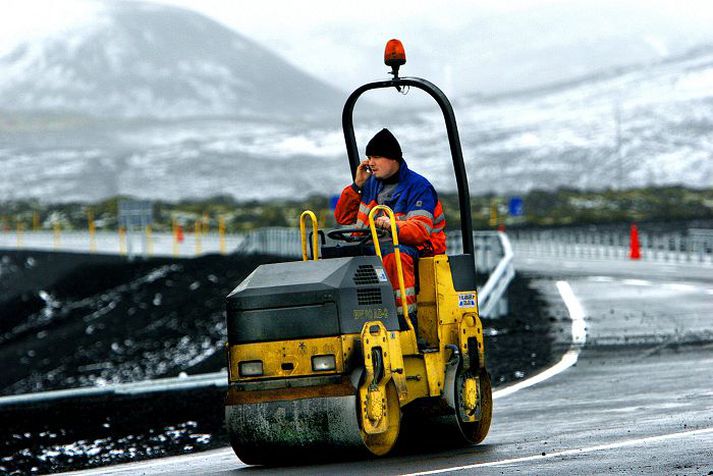 Verktakafyrirtæki hafa farið illa í hruninu en næga vinnu er að finna í Noregi fyrir iðnaðarmenn.fréttablaðið/vilhelm