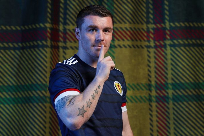 John Fleck fór í EM-myndatökuna á Spáni áður en hann greindist með veiruna.