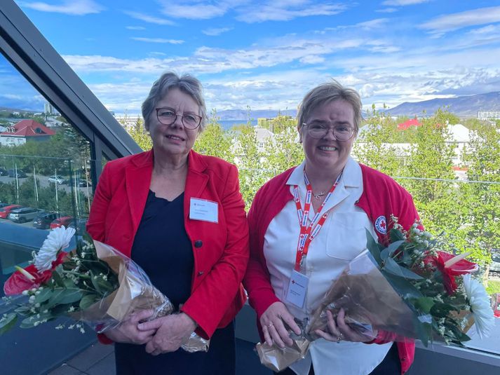 Sigríður Stefánsdóttir (t.v.), nýkjörinn varaformaður, og Silja Bára R. Ómarsdóttir, nýkjörinn formaður Rauða krossins á Íslandi.