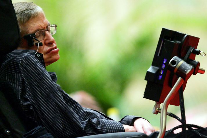 Örfáum hlotnast sá heiður að vera grafinn nærri kóngafólki og leiðandi ljósum breskrar sögu í Westminster. Stephen Hawking verður brátt einn þeirra.