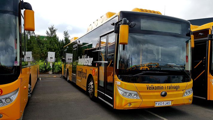 Strætó bs. á fimmtán Yutong-vagna.