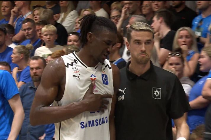 Shaquille Rombley þurfti að fara af velli og á sjúkrahús í fjórða leik Stjörnunnar og Tindastóls í úrslitaeinvígi Bónus deildarinnar í gær.  