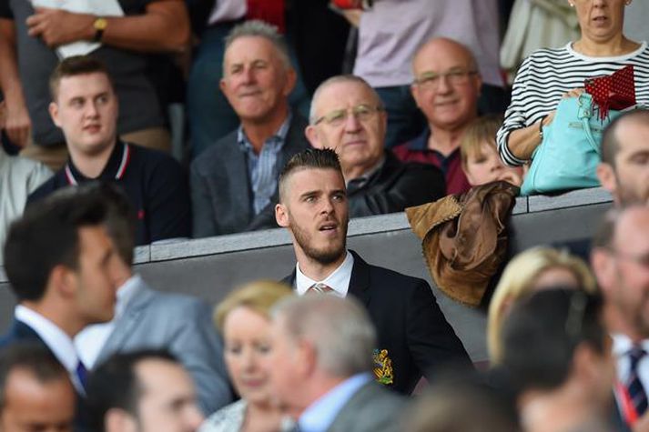 De Gea sat uppi í stúku á Old Trafford á laugadaginn og mun gera að sama á Villa Park á morgun.
