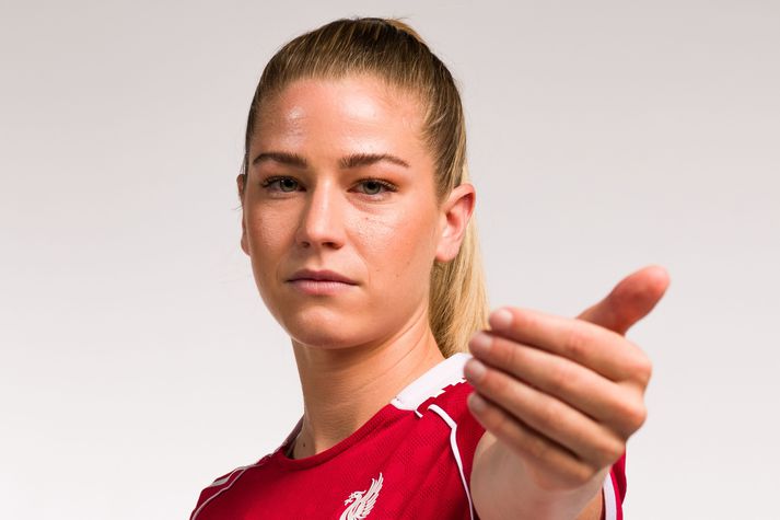 Skilaboðin höfðu alvarleg áhrif á Marie Höbinger sem var einfaldlega að reyna að spila eins vel og hún gat í íþrótt og liði sem hún elskar.