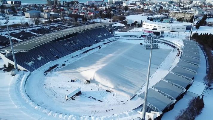 Hitapulsan er komin á Laugardalsvöll.