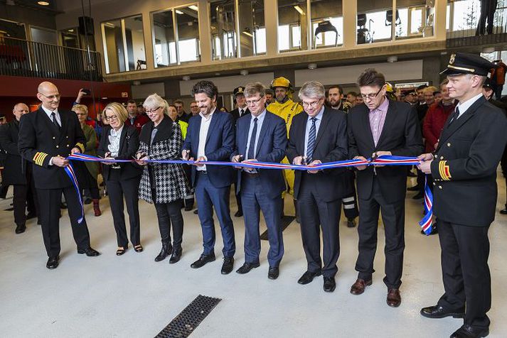 Nýja slökkvistöðin gegnir mikilvægu hlutverki við að stytta viðbragsðtíma bæði slökkviliðs og sjúkraflutninga. fréttablaðið/vilhelm