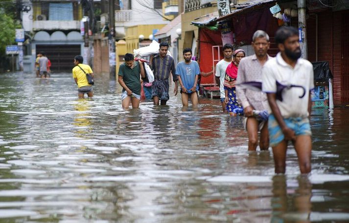 Yfirvöld í Bangladess segja flóðin nú þau verstu síðan árið 2004.