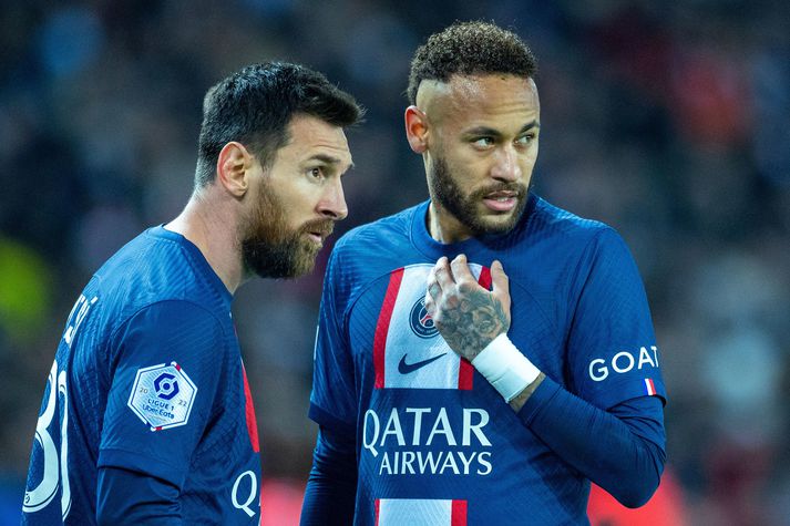  Neymar með Lionel Messi þegar þeir léku saman hjá Paris Saint-Germain.