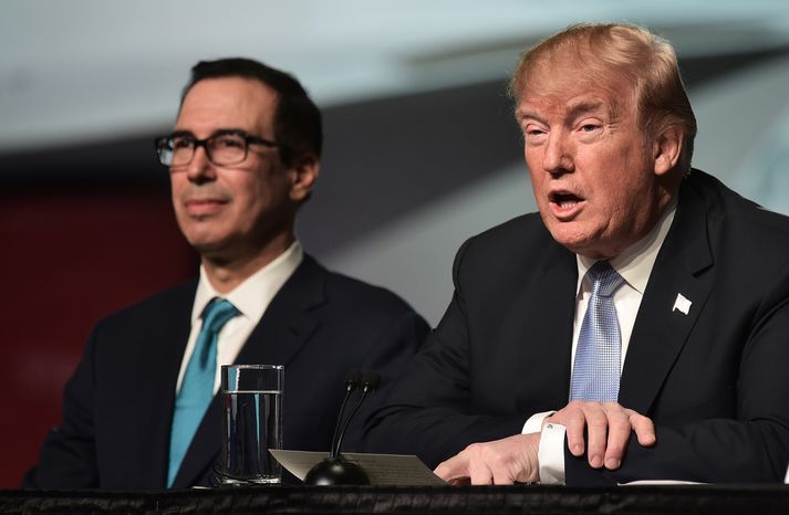 Steve Mnuchin og Donald Trump.