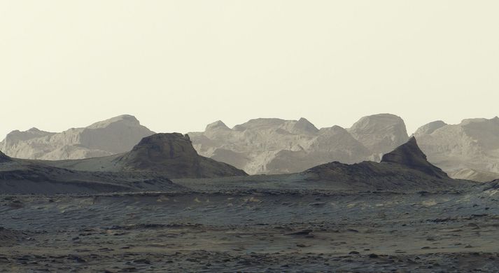 Sólarupprás á Mars séð með vélrænu auga Curiosity-könnunarjeppans 11. ágúst 2026.