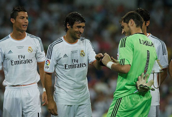 Raúl og Iker Casillas fögnuðu ófáum titlum með Real Madrid.